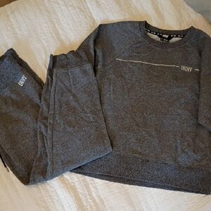 DKNY NWT Gray Sweatshirt and Joggers Set ✨ Bedazzled Logo